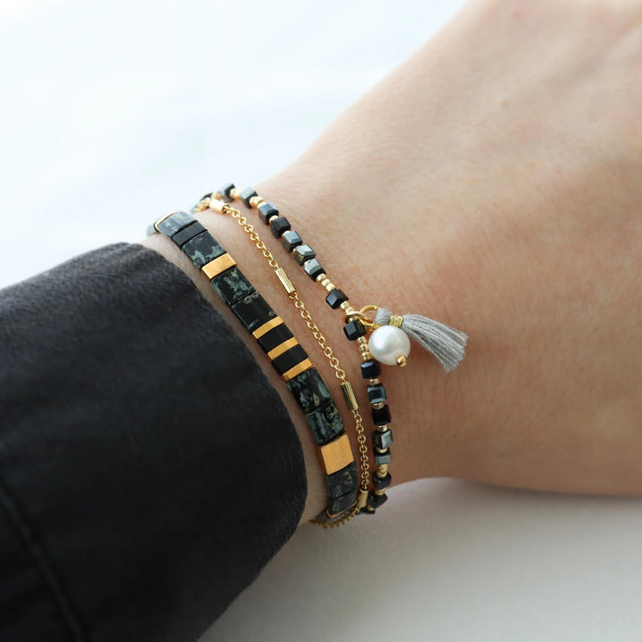 Elia - détail des couleurs et motifs en perles Miyuki Tila