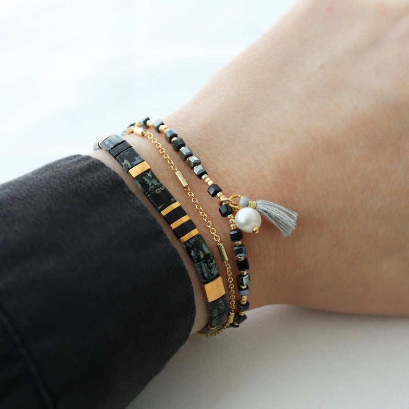 Elia - détail des couleurs et motifs en perles Miyuki Tila