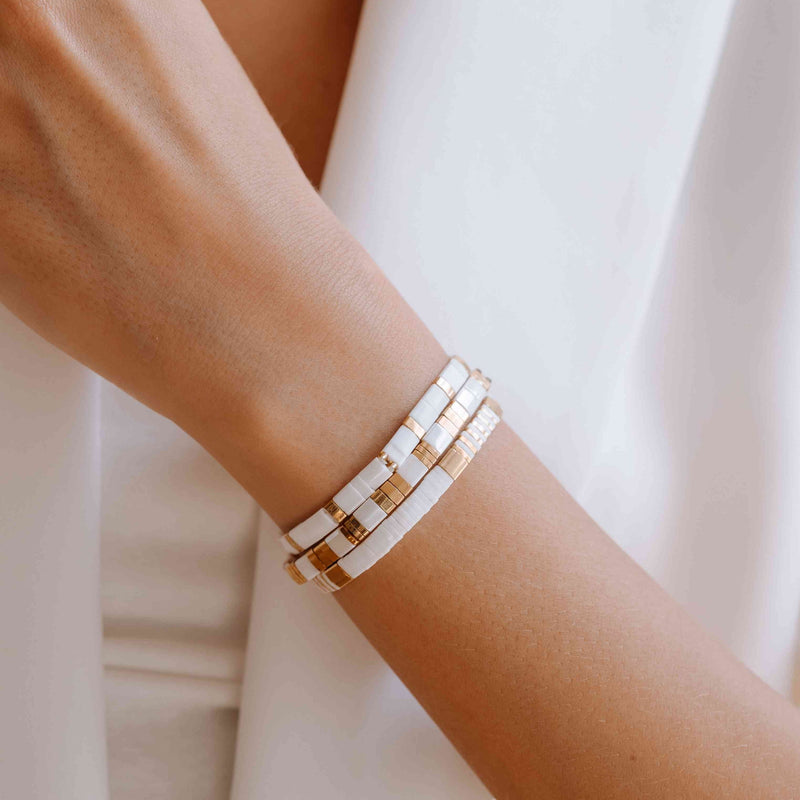 Parure Gotha - bracelet en perles Miyuki porté au poignet