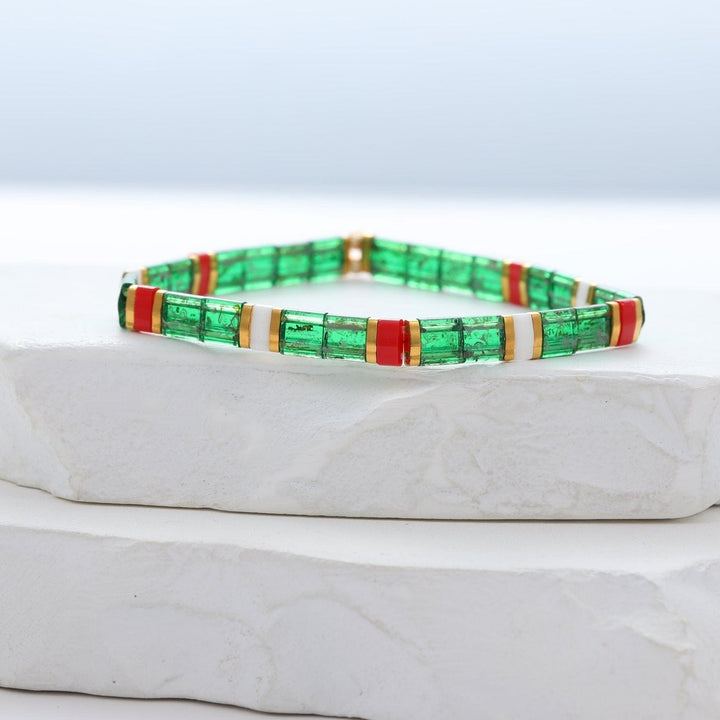 Parure Noël - détail des couleurs et motifs en perles Miyuki Tila