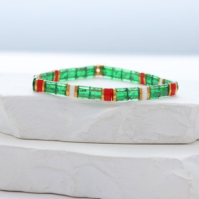 Parure Noël - détail des couleurs et motifs en perles Miyuki Tila