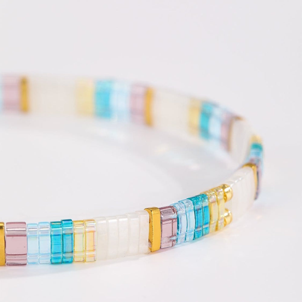 Poly - vue détaillée des perles Miyuki japonaises