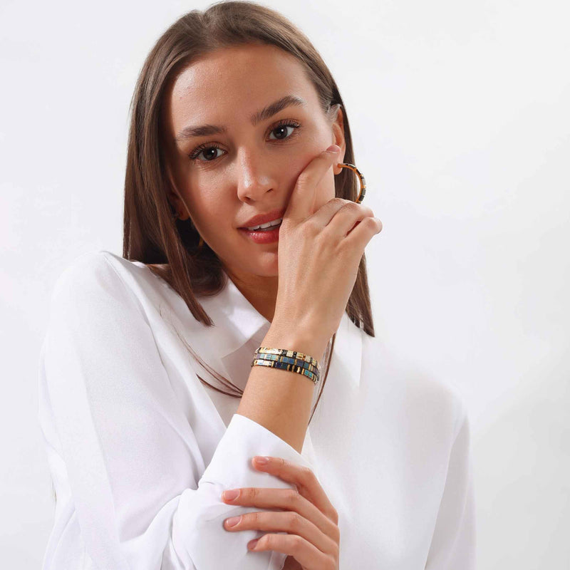 Parure Cassandra - bracelet en perles Miyuki porté au poignet
