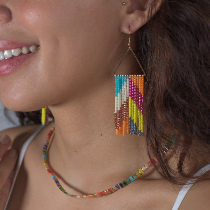 Lilou - détail des couleurs et motifs en perles Miyuki Tila